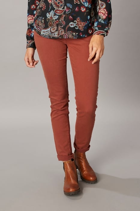 FITTED DENIM PANTS RED 2