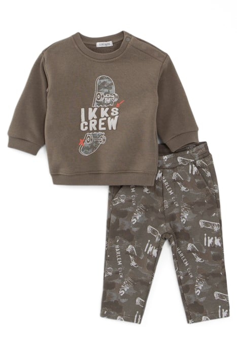 BABY BOYS’ CAMOUFLAGE JOGGERS AND KHAKI SWEATSHIRT OUTFIT 1
