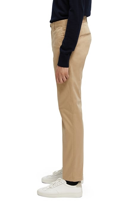 ESSENTIALS - STUART REGULAR SL SAND 5