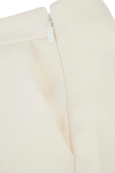 MARCIANO BY GUESS ANISA SHORT PALE PEARL 8