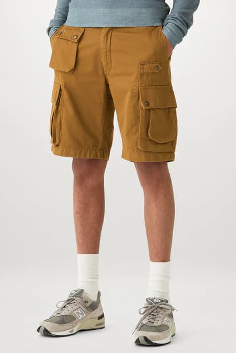 CASTMASTER CARGO SHORTS HERITAGE KHAKI by Belstaff