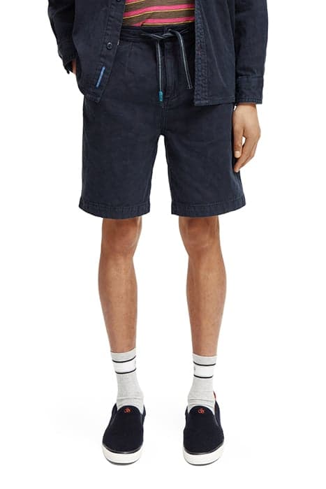 FAVE - JACQUARD GARMENT-DYED BERMUDA SHORTS NIGHT by Scotch & Soda