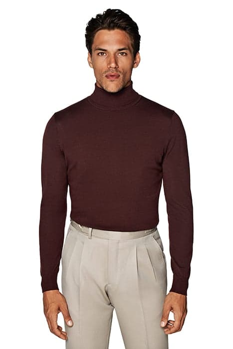 BURGUNDY TURTLENECK BURGUNDY by Suitsupply