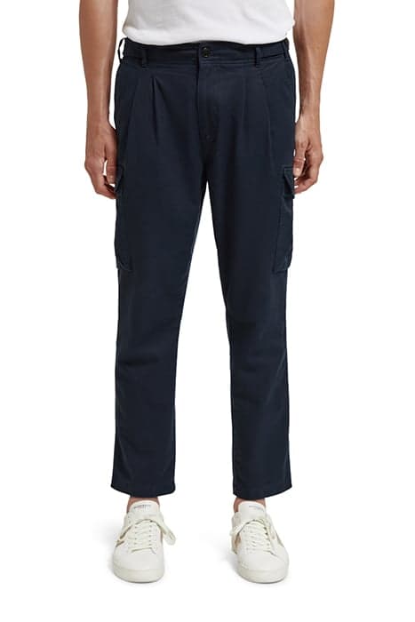 TWILT TWILL PLEATED CARGO IN COTTON TENCEL DENIM BLUE by Scotch & Soda