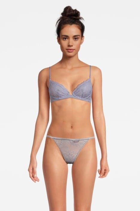 UNLINED PLUNGE, 0UT LILAC BUD by Calvin Klein