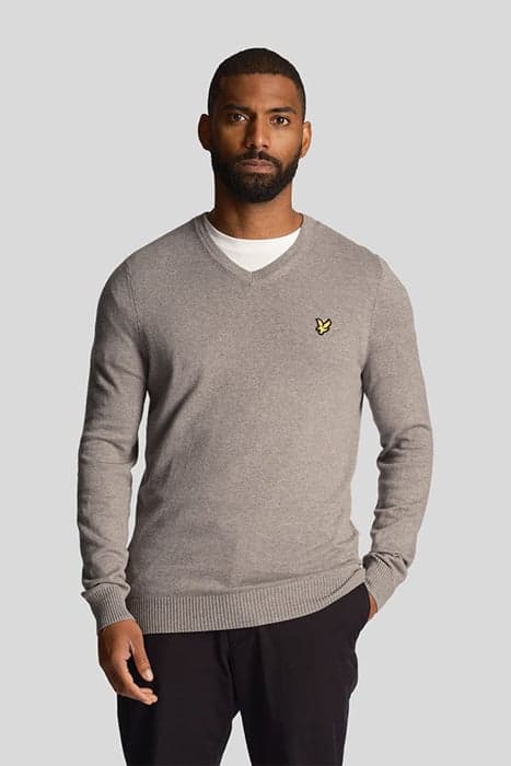 COTTON MERINO V NECK JUMPER MID GREY MARL by Lyle & Scott