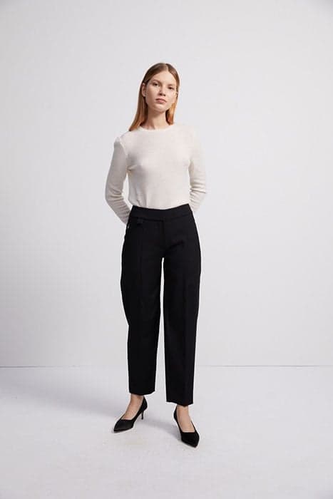 CARROT PANT.CORE WOO BLACK by THEORY