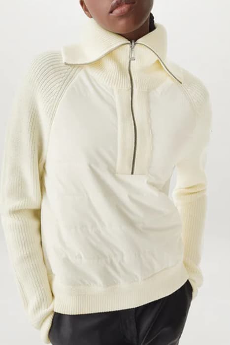 HILLS ZIP CARDIGAN CREAM by Belstaff