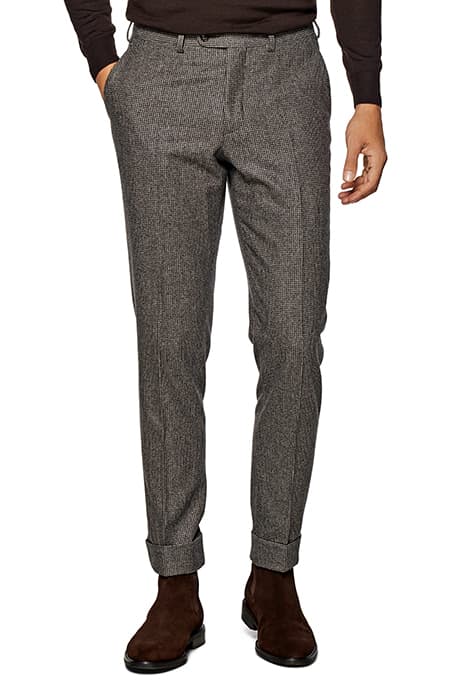 TAUPE HOUNDSTOOTH SOHO TROUSERS by Suitsupply