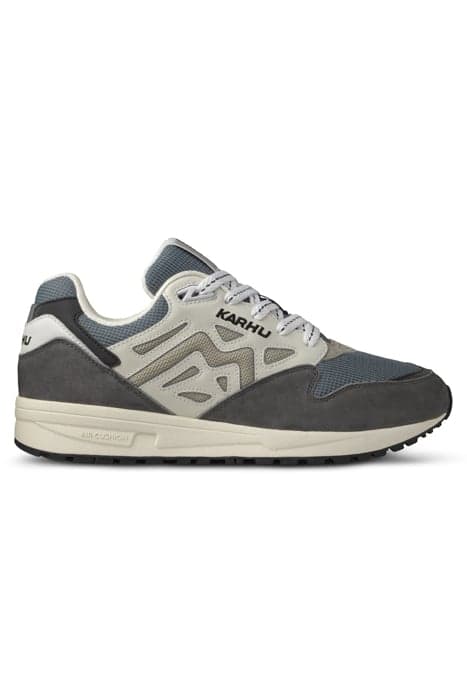 LEGACY 96-GUNMETAL/ABBEY STONE by Karhu