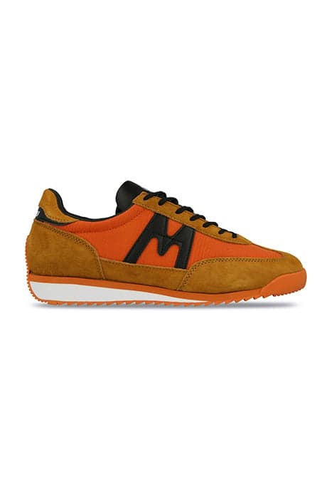 MESTARI-JAFFA ORANGE/BLACK by Karhu