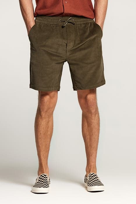 MEN REED SOFT RIB SHORT COOL KHAKI by Shiwi