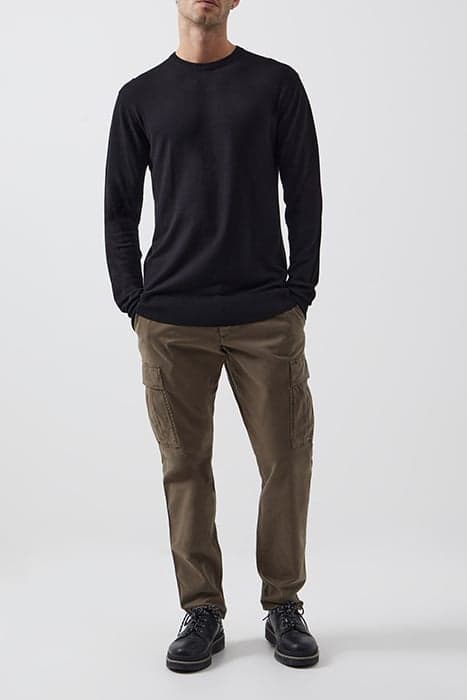 CREW NECK KNIT JUMPER BLACK by French Connection