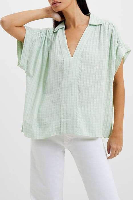 BIRCH SEERSUCKER POPOVER SHIRT AQUA FOAM by French Connection