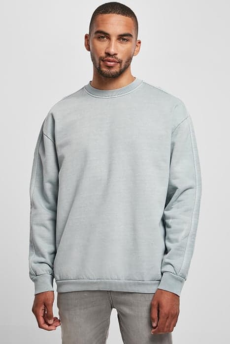 HEAVY TERRY GARMENT DYE CREW SUMMERBLUE by Urban Classics