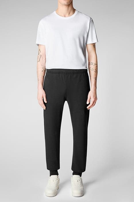 BATUY  JOGGER  BLACK by Save The Duck