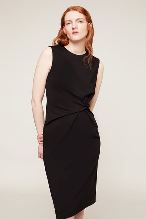 SHEATH DRESS WITH KNOT FEATURE BLACK by Motivi