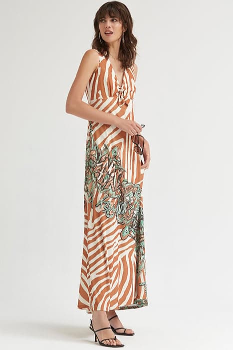 GRAFFITI PRINT KNIT LONG DRESS WITH BOW BROWN by OKY