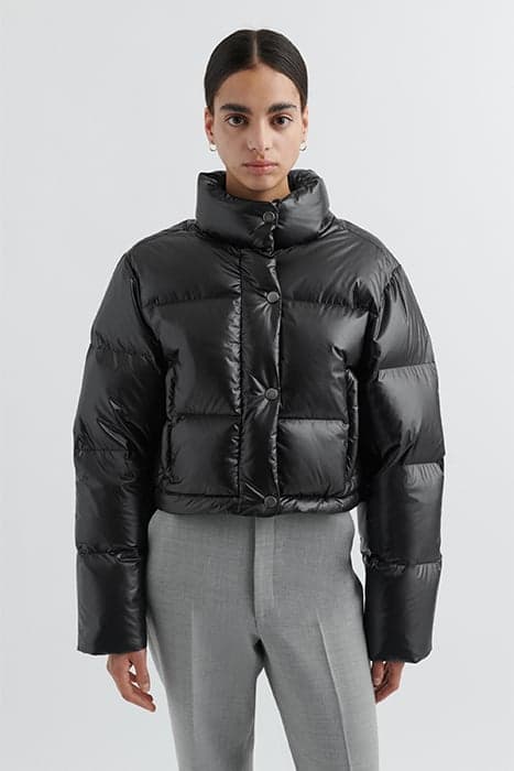 ENIGMA CROPPED PUFFER JACKET BLACK by Axel Arigato