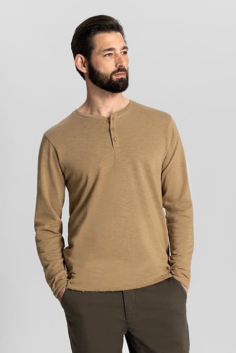 DS_NEWMAN HENLEY OAK by Dstrezzed