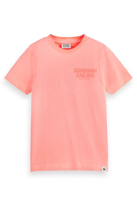 GARMENT-DYED ARTWORK T-SHIRT NEON CORAL by Scotch & Soda