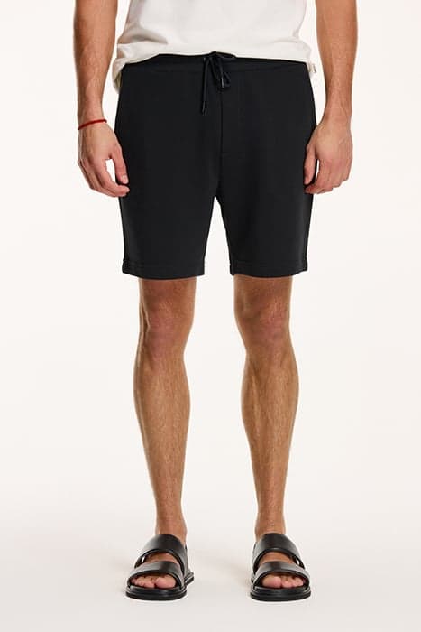 STEVE SHORTS BLACK by Shiwi