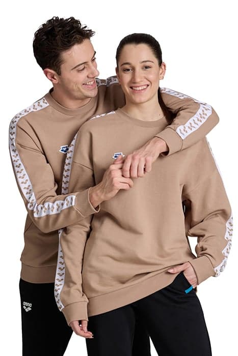 SWEAT TEAM OVERSIZE CARAMELO-WHITE-CARAMELO by Arena