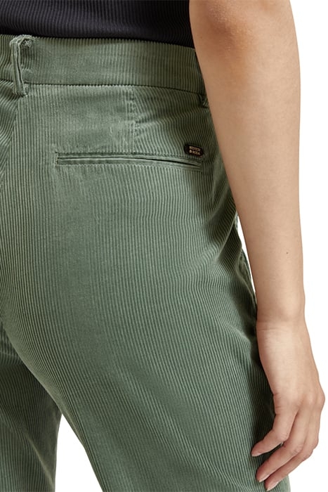 LOWRY - MID RISE SLIM PANT IN CORDUROY SEA WEED 7