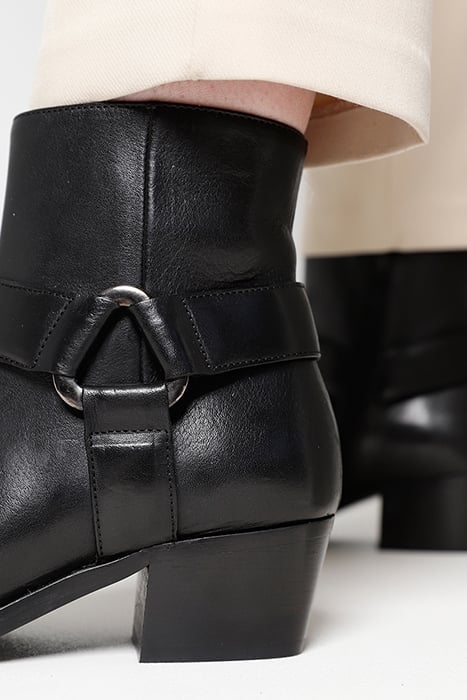 SHELLY CARTER BLACK 3