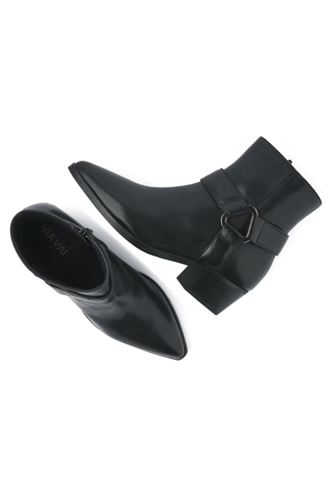 SHELLY CARTER BLACK 5