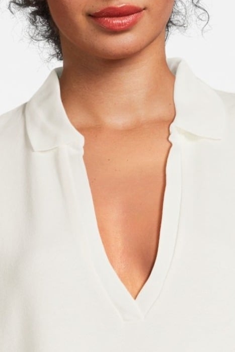 FELPA PONCHO WHITE CHAL 4