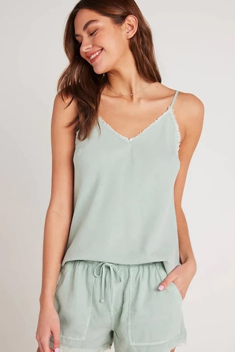 FRAYED POCKET SHORT OASIS GREEN 3