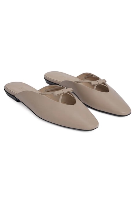 FINN TAUPE NAPPA LEATHER 2