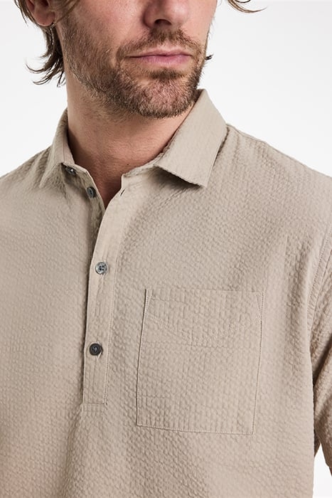 MAURICE POP OVER SHIRT IN SEERSUCKER SHADOW 3