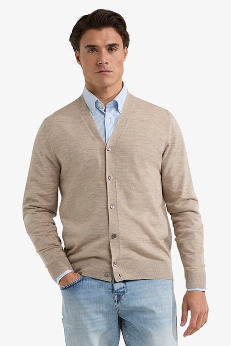 FINE MERINO CLASSIC CARDIGAN SAND 1