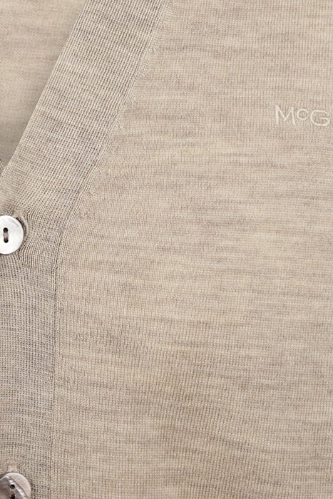 FINE MERINO CLASSIC CARDIGAN SAND 7