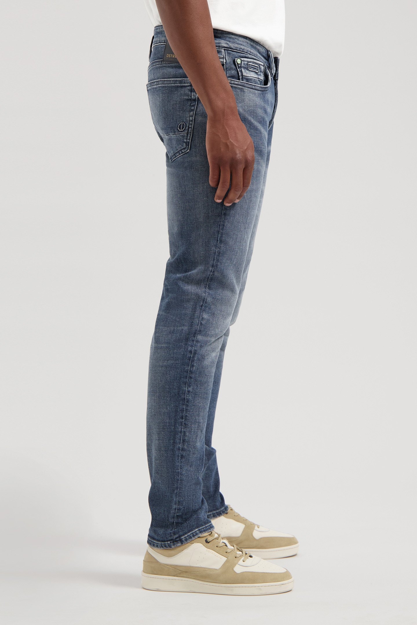 DS_MR. E ICY FJORDS ICY FJORDS 5