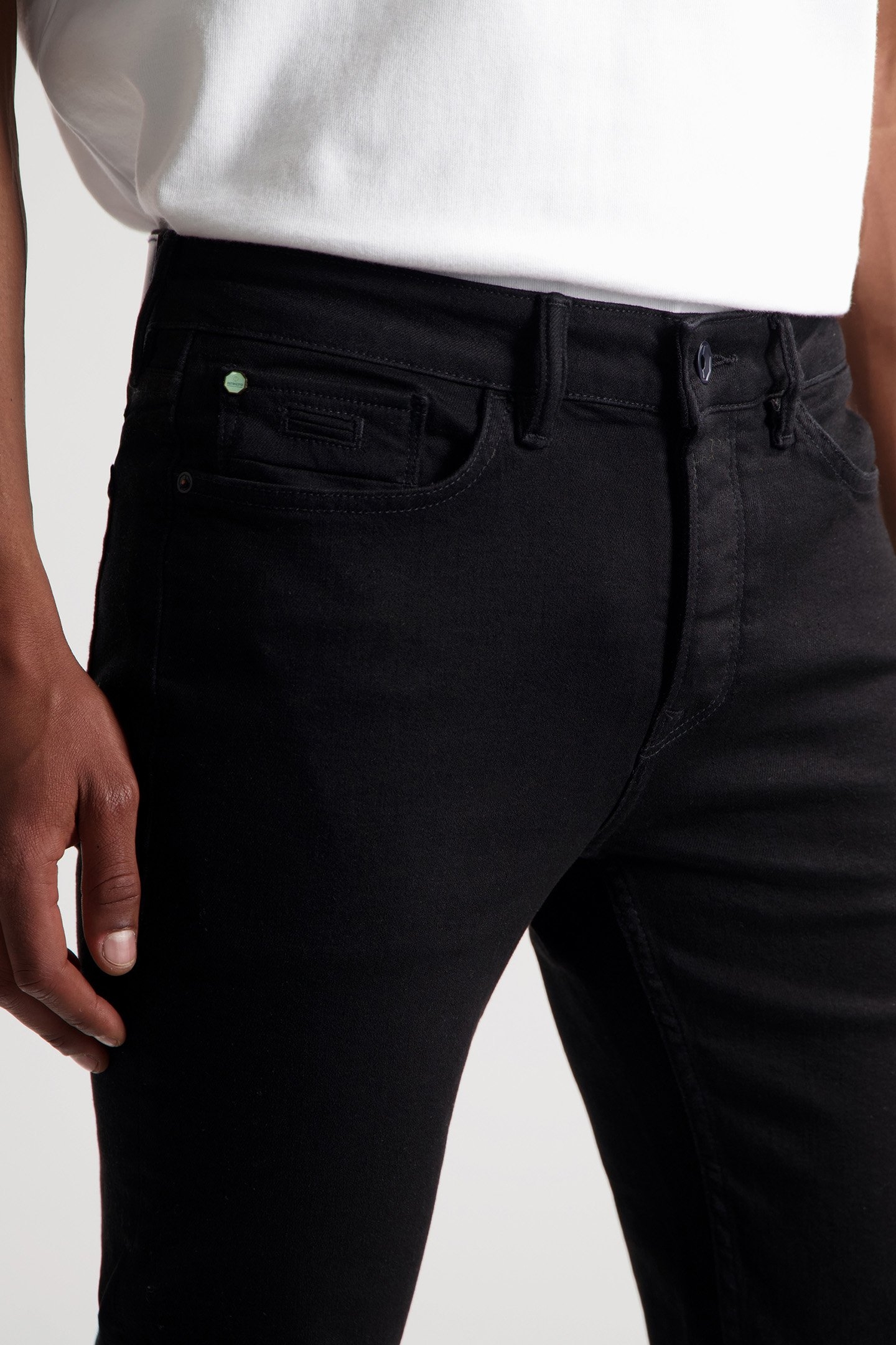 DS_MR. E DISKO BAY DISKO BAY 6