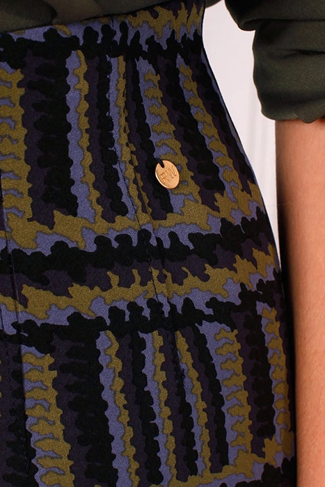 SKIRT WITH DARTS PRINT 5