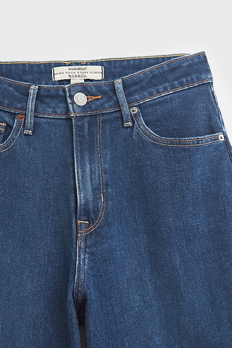 ROBYN BARREL JEAN MID DENIM 5