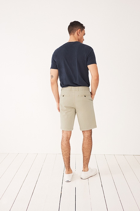 SUTTON CHINO SHORT NAT 4