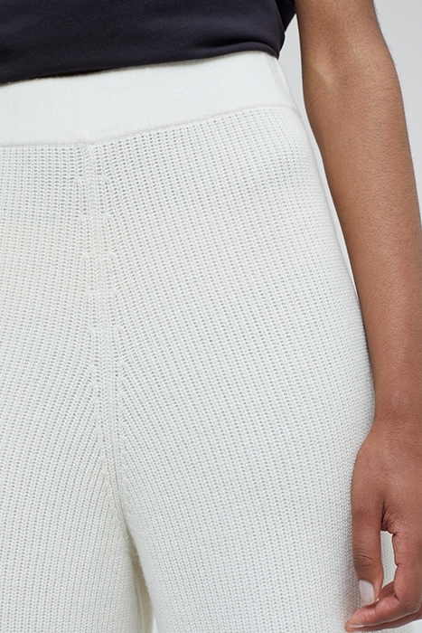 WOMEN KNITTED PANTS IVORY 3