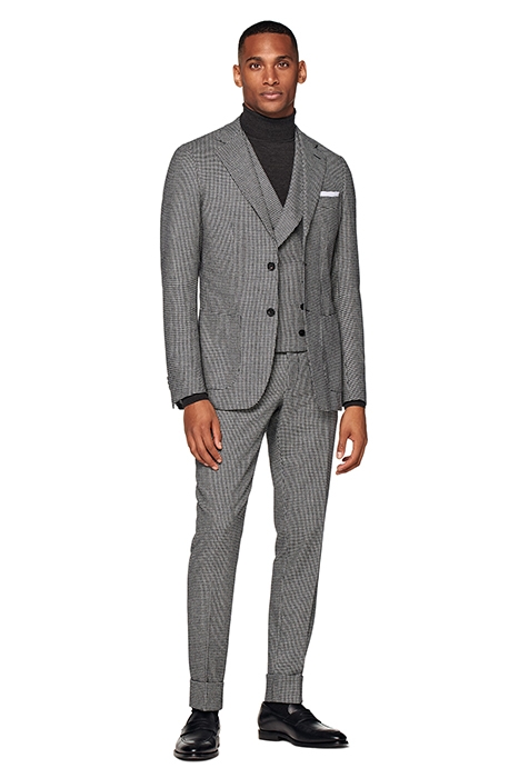 BLACK HOUNDSTOOTH THREE-PIECE HAVANA SUIT 6