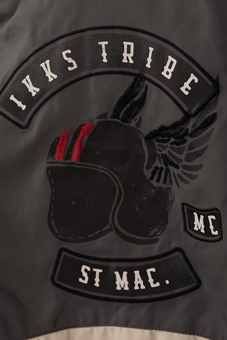 BOYS’ BEIGE, BLUE AND GREY PATCHED JACKET 8