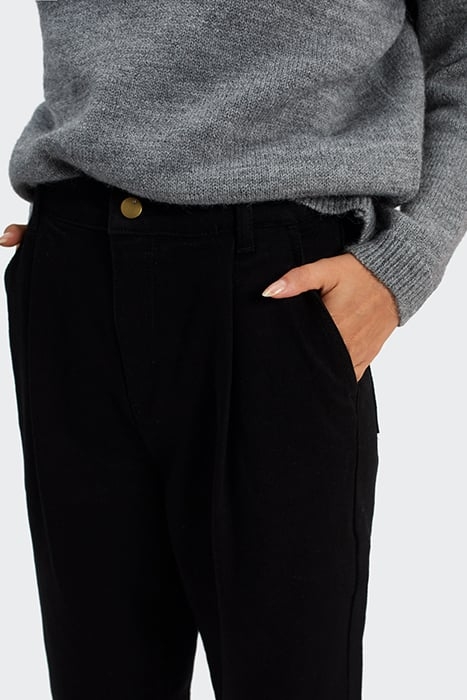 BLACK ELASTICATED WAIST BOYFIT JEANS 5