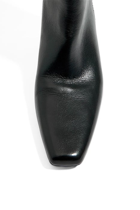 BLACK LEATHER HEELED GAUCHO BOOT 4