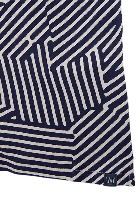 BOYS’ NAVY SHIRT WITH GRAPHIC STRIPE PRINT 4