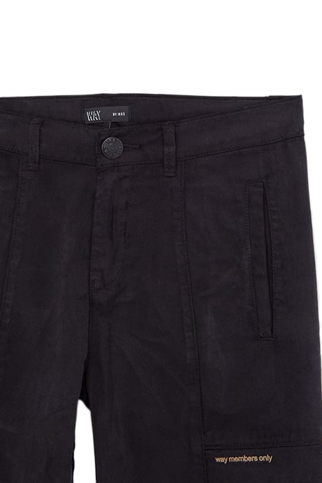 BOYS’ BLACK CARGO JEANS 3